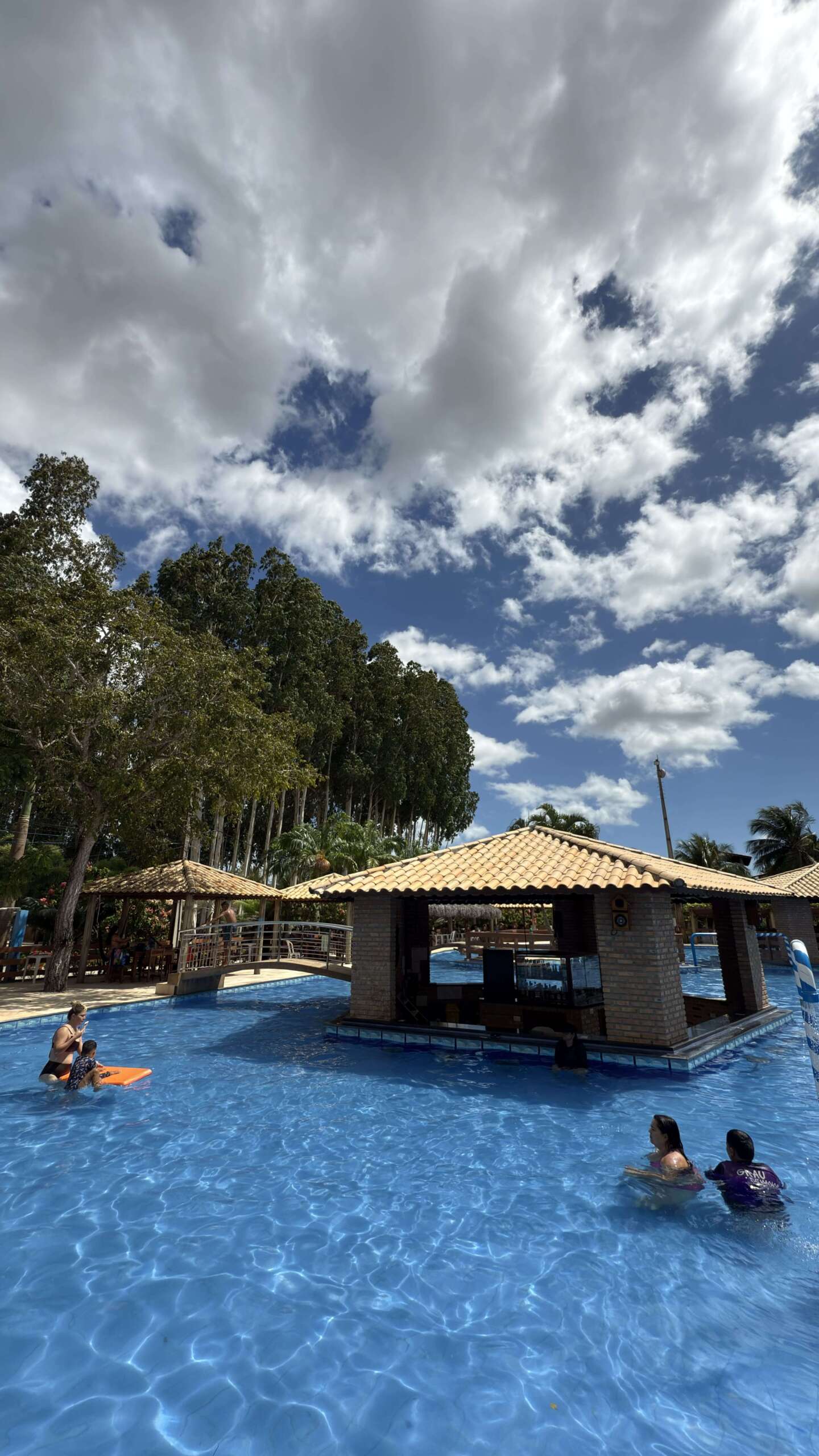 Grupo de turistas em Guaramiranga, Ceará, com a World Tour Ita